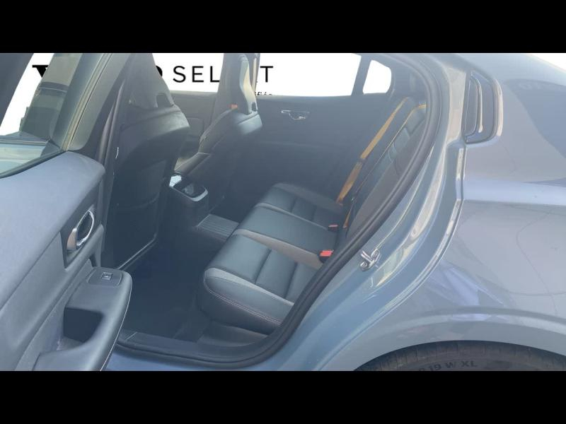 Photo 7 de l’annonce de VOLVO S60 d’occasion à vendre à AIX-EN-PROVENCE