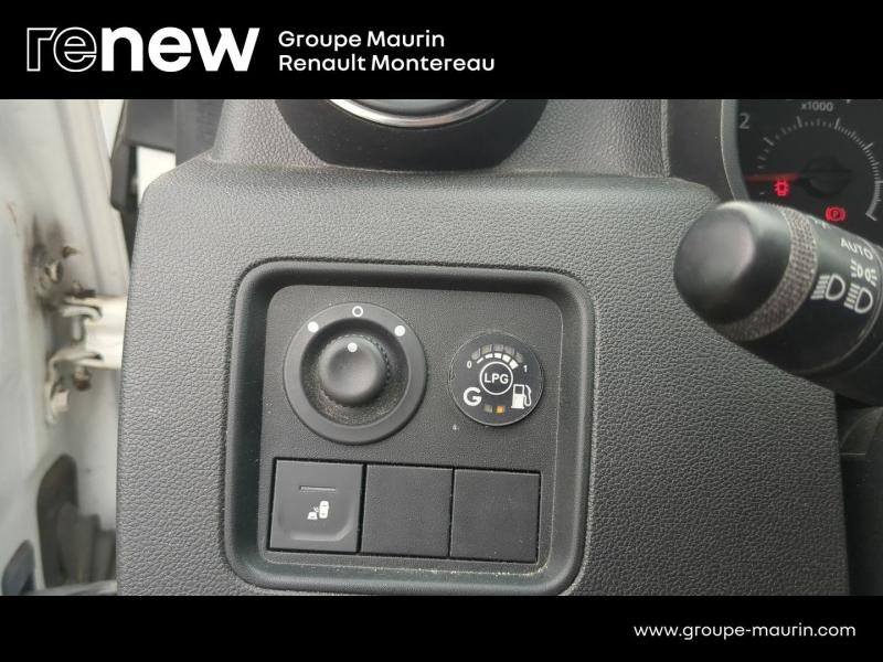 Photo 18 de l’annonce de DACIA Duster d’occasion à vendre à VARENNES SUR SEINE