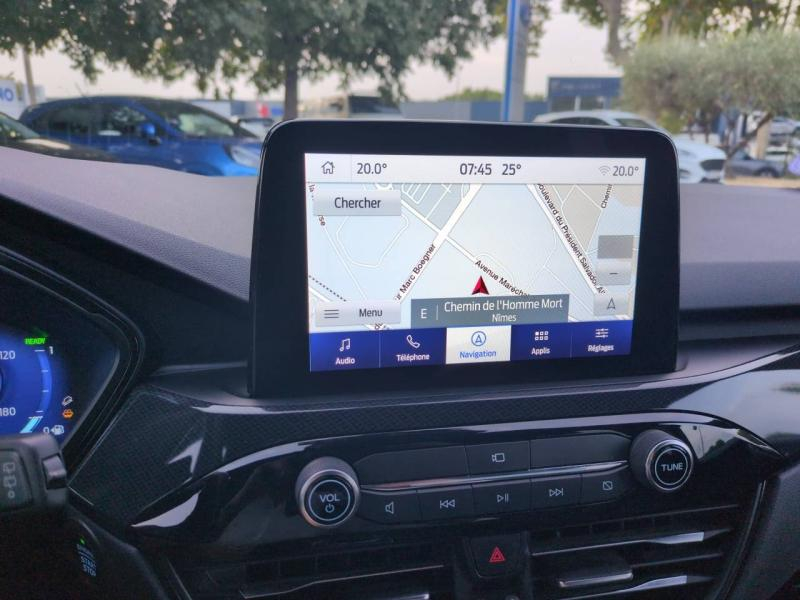 Photo 8 de l’annonce de FORD Kuga d’occasion à vendre à NÎMES