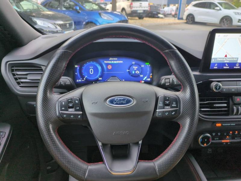 Photo 12 de l’annonce de FORD Kuga d’occasion à vendre à NÎMES