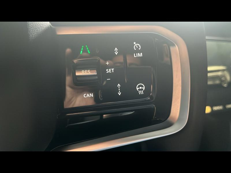 Photo 15 de l’annonce de LAND-ROVER Discovery Sport d’occasion à vendre à Marseille