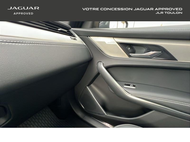Photo 12 de l’annonce de JAGUAR F-Pace d’occasion à vendre à LA GARDE