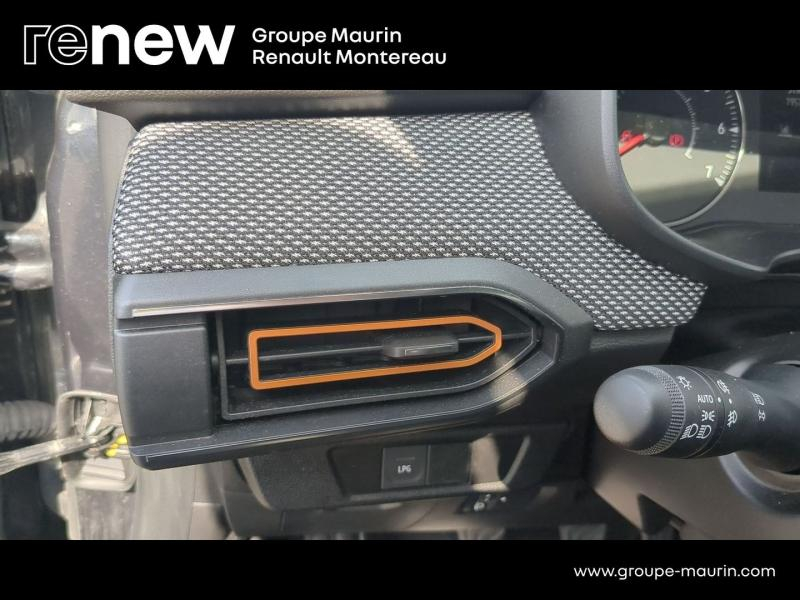 Photo 17 de l’annonce de DACIA Sandero d’occasion à vendre à VARENNES SUR SEINE