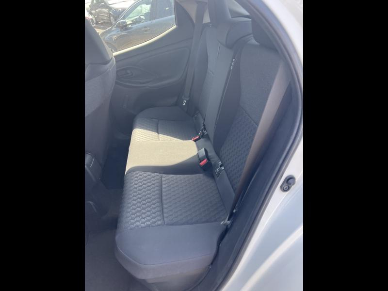Photo 10 de l’annonce de TOYOTA Yaris d’occasion à vendre à AUBIÈRE