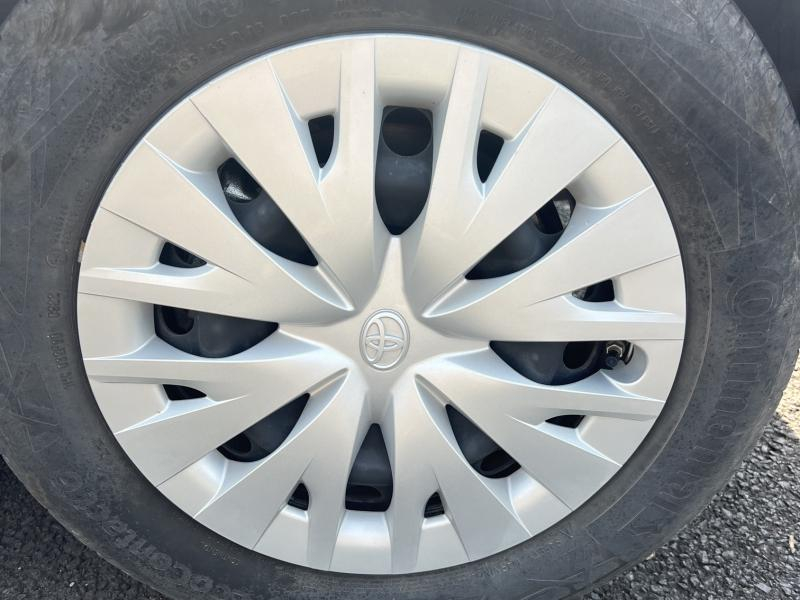 Photo 13 de l’annonce de TOYOTA Yaris d’occasion à vendre à AUBIÈRE