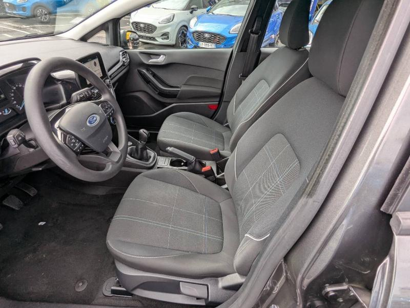 Photo 9 de l’annonce de FORD Fiesta d’occasion à vendre à FRÉJUS