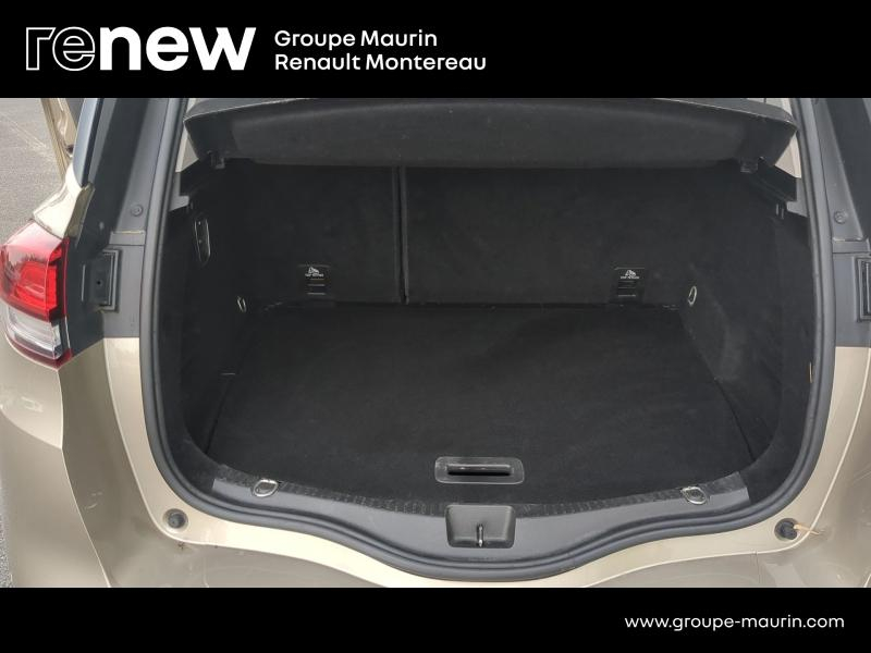 Photo 13 de l’annonce de RENAULT Scenic d’occasion à vendre à VARENNES SUR SEINE