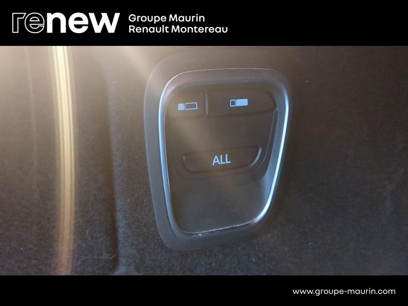 Photo 14 de l’annonce de RENAULT Scenic d’occasion à vendre à VARENNES SUR SEINE