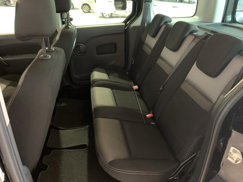 Photo 9 de l’annonce de RENAULT Kangoo d’occasion à vendre à CHENNEVIÈRES-SUR-MARNE