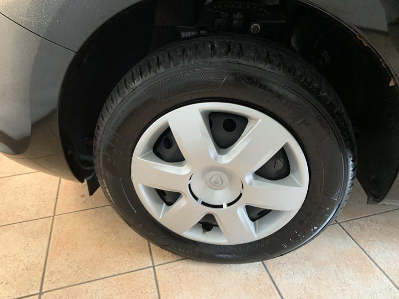 Photo 14 de l’annonce de RENAULT Kangoo d’occasion à vendre à CHENNEVIÈRES-SUR-MARNE