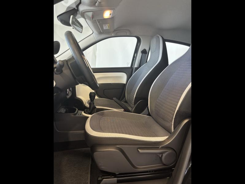 Photo 10 de l’annonce de RENAULT Twingo d’occasion à vendre à CHENNEVIÈRES-SUR-MARNE