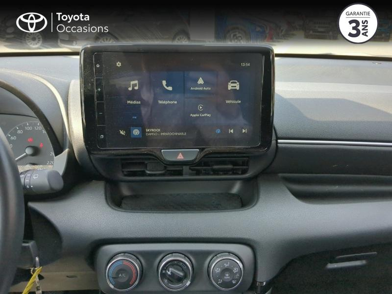 Photo 15 de l’annonce de TOYOTA Yaris d’occasion à vendre à CHARMEIL