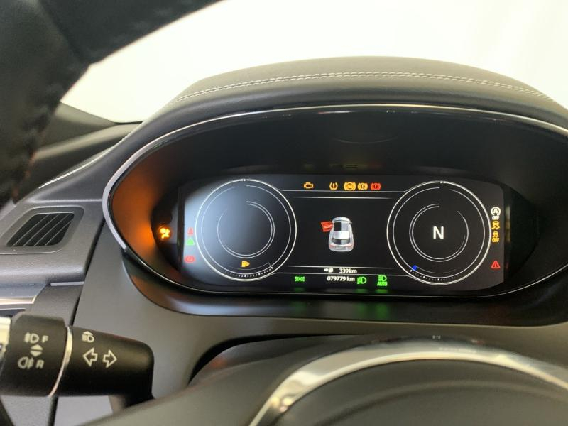 Photo 11 de l’annonce de JAGUAR E-Pace d’occasion à vendre à CHENNEVIÈRES-SUR-MARNE