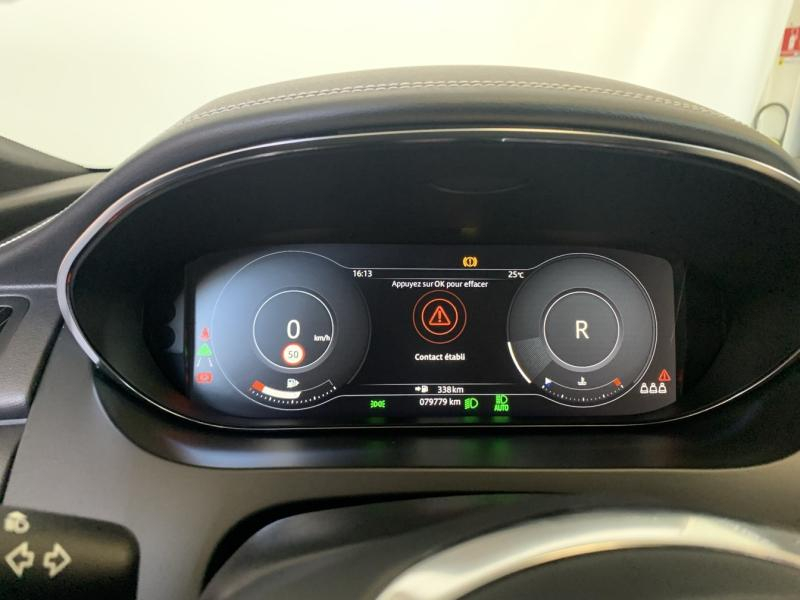 Photo 18 de l’annonce de JAGUAR E-Pace d’occasion à vendre à CHENNEVIÈRES-SUR-MARNE