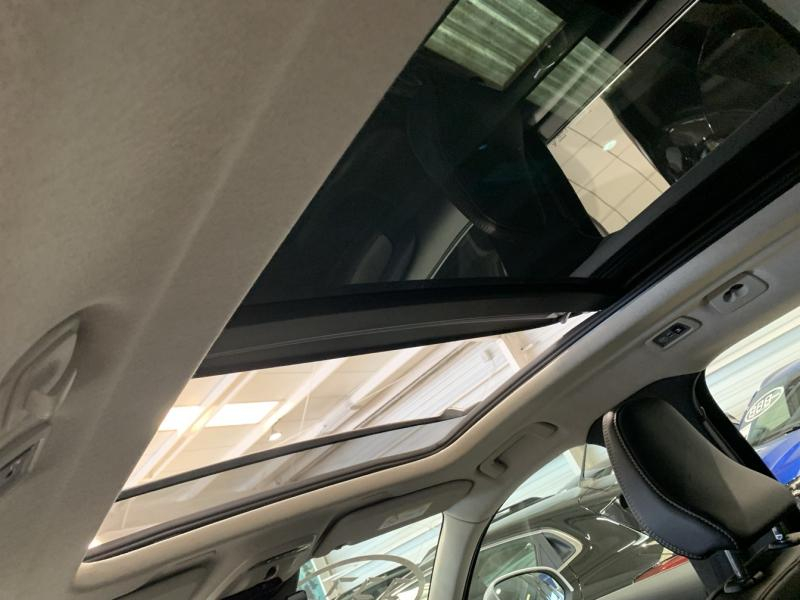 Photo 14 de l’annonce de VOLVO XC40 d’occasion à vendre à CHENNEVIÈRES-SUR-MARNE