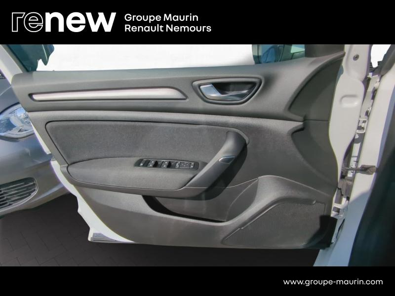 Photo 15 de l’annonce de RENAULT Megane d’occasion à vendre à SAINT PIERRE LES NEMOURS