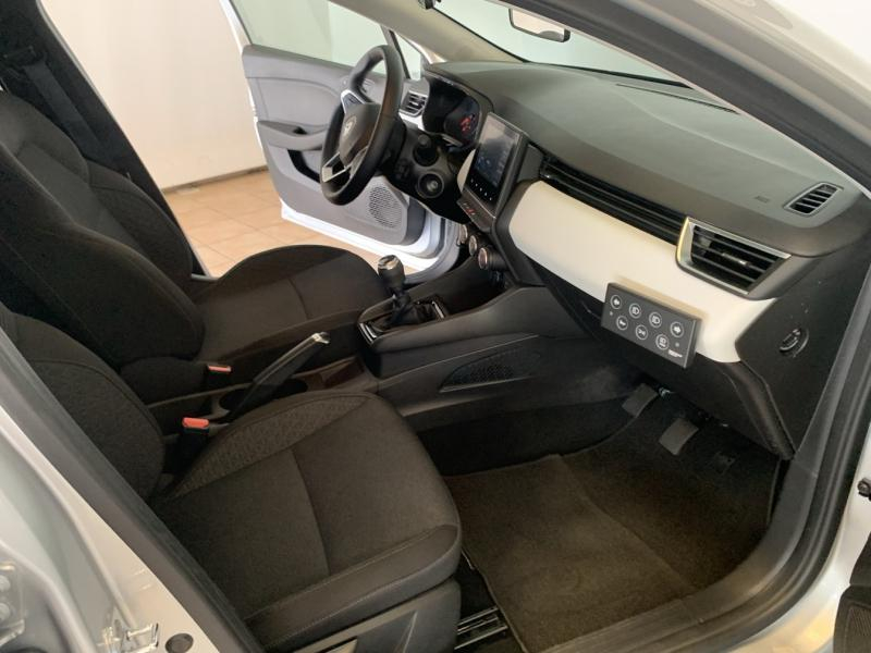 Photo 11 de l’annonce de RENAULT Clio d’occasion à vendre à CHENNEVIÈRES-SUR-MARNE