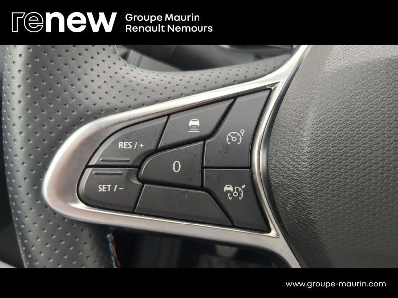 Photo 18 de l’annonce de RENAULT Clio d’occasion à vendre à SAINT PIERRE LES NEMOURS