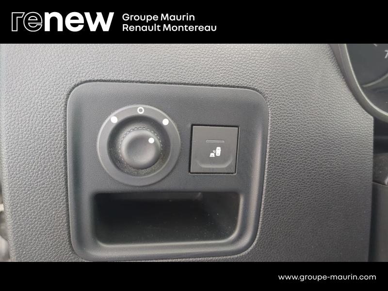 Photo 15 de l’annonce de DACIA Duster d’occasion à vendre à VARENNES SUR SEINE