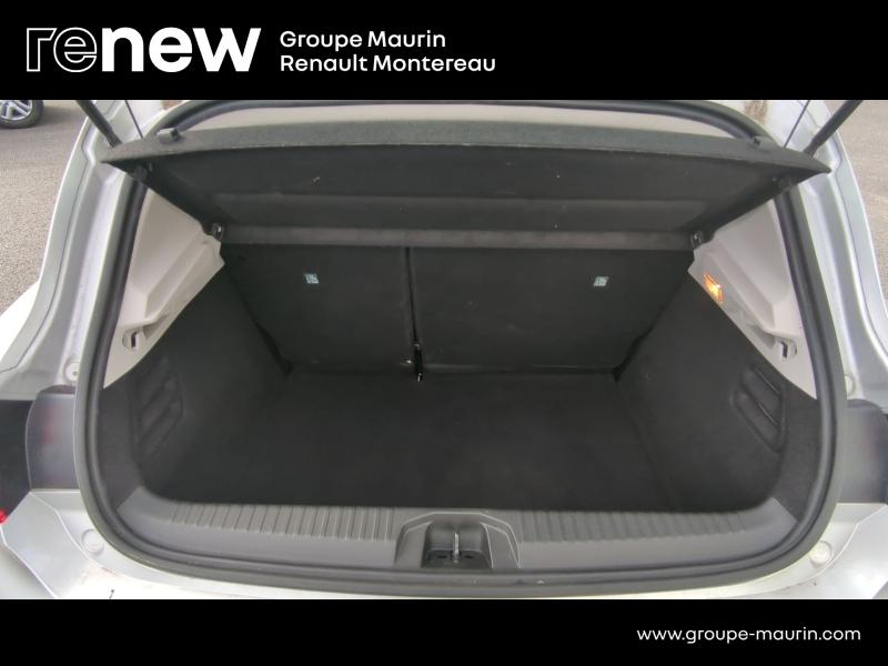 Photo 13 de l’annonce de RENAULT Clio d’occasion à vendre à VARENNES SUR SEINE