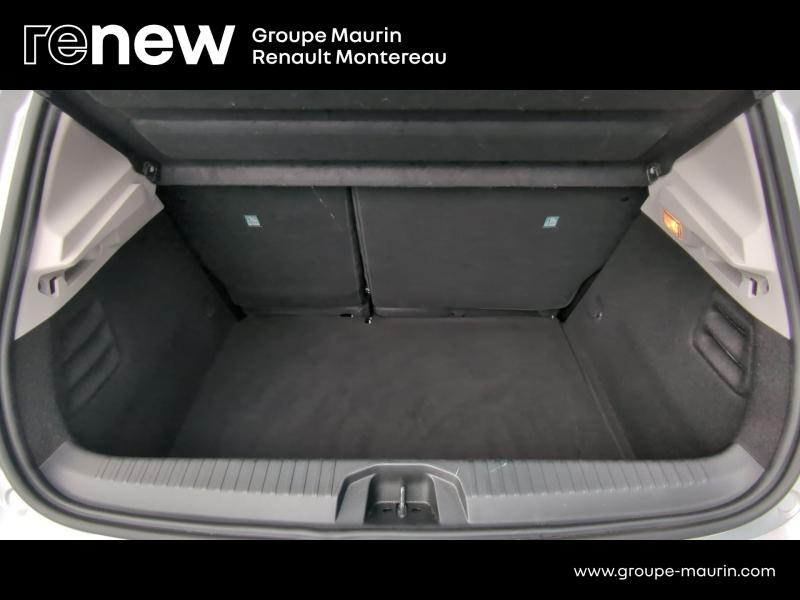 Photo 13 de l’annonce de RENAULT Clio d’occasion à vendre à VARENNES SUR SEINE