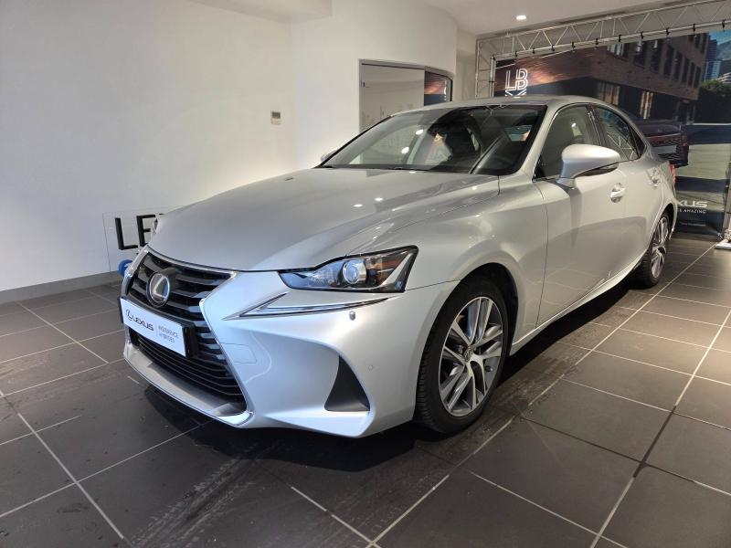 Photo 3 de l’annonce de LEXUS IS d’occasion à vendre à AUBIÈRE