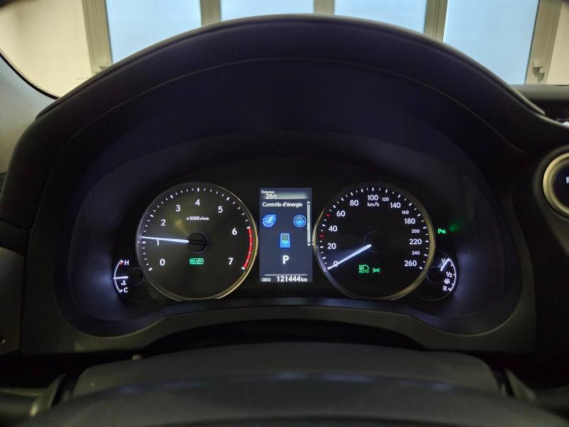 Photo 5 de l’annonce de LEXUS IS d’occasion à vendre à AUBIÈRE