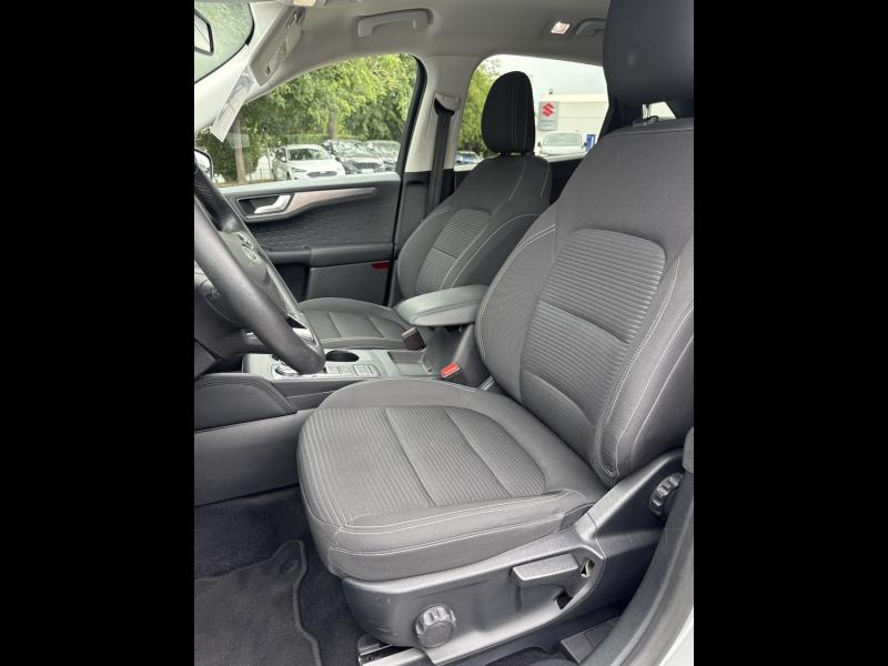 Photo 9 de l’annonce de FORD Kuga d’occasion à vendre à TOULON