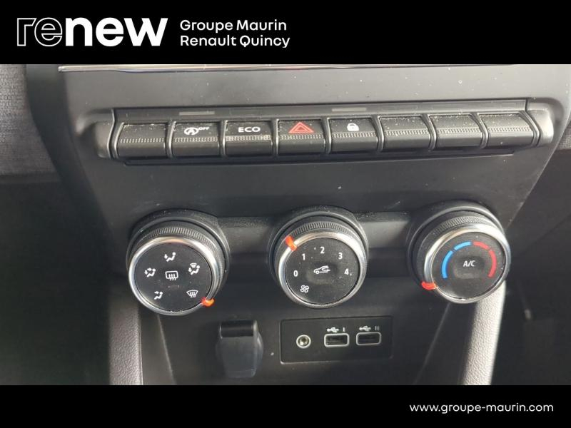 Photo 18 de l’annonce de RENAULT Clio d’occasion à vendre à QUINCY-SOUS-SÉNART