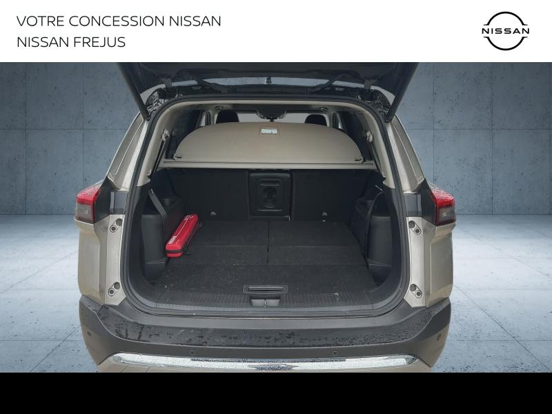 Photo 9 de l’annonce de NISSAN X-Trail d’occasion à vendre à FRÉJUS