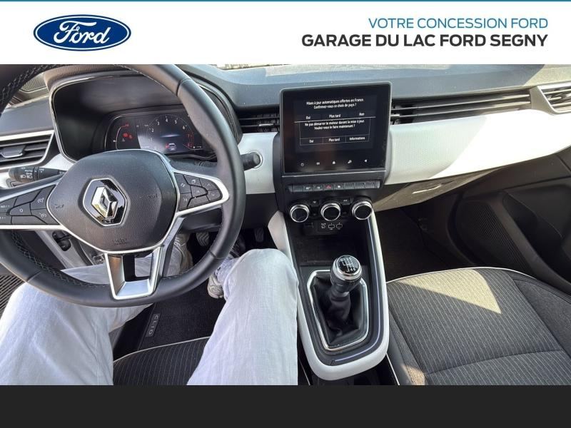 Photo 6 de l’annonce de RENAULT Clio d’occasion à vendre à PAYS DE GEX
