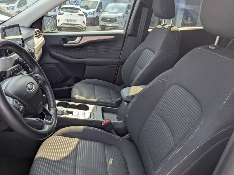 Photo 8 de l’annonce de FORD Kuga d’occasion à vendre à AVIGNON