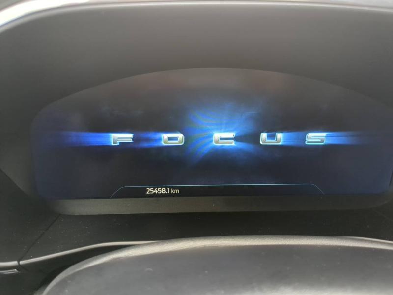 Photo 17 de l’annonce de FORD Focus d’occasion à vendre à CARPENTRAS