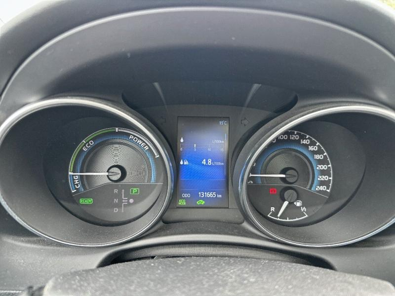 Photo 14 de l’annonce de TOYOTA Auris d’occasion à vendre à AUBIÈRE
