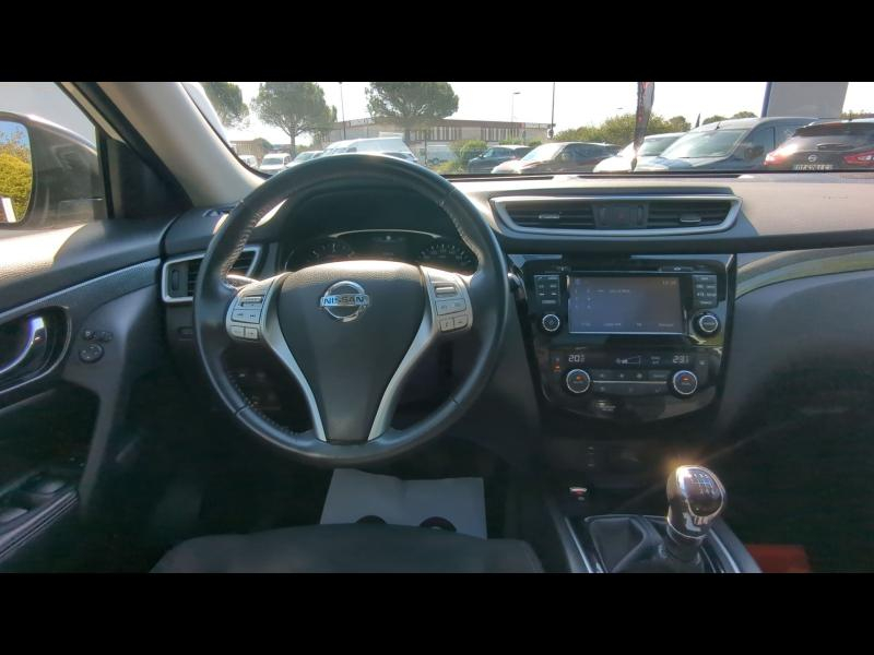 Photo 10 de l’annonce de NISSAN X-Trail d’occasion à vendre à BOLLÈNE