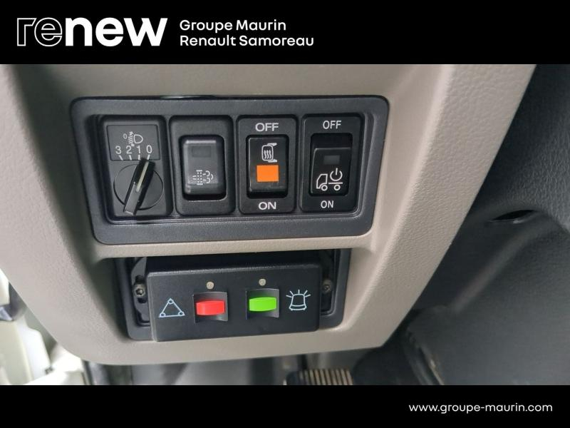 Photo 10 de l’annonce de RENAULT TRUCKS Maxity Benne VUL d’occasion à vendre à SAMOREAU