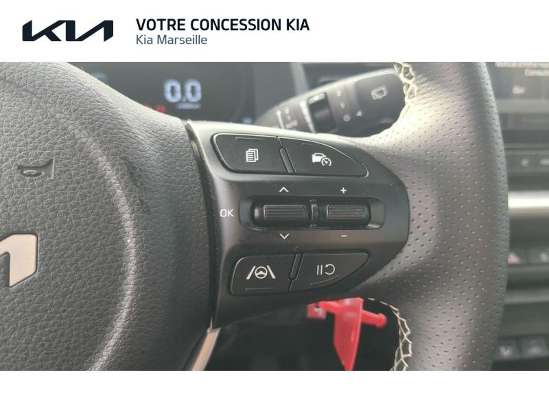 Photo 18 de l’annonce de KIA Stonic d’occasion à vendre à MARSEILLE