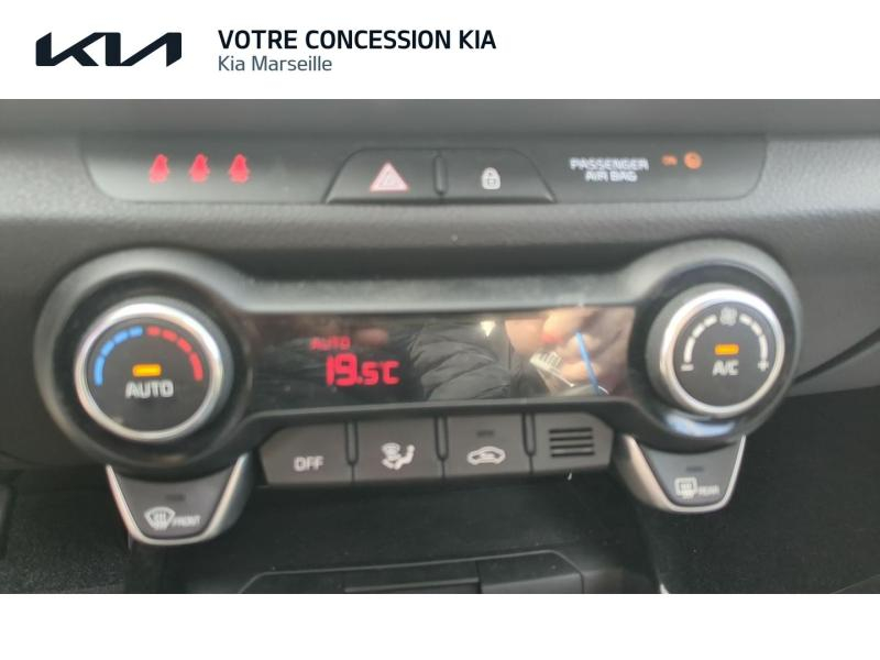 Photo 19 de l’annonce de KIA Stonic d’occasion à vendre à MARSEILLE