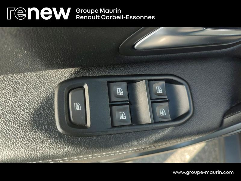 Photo 13 de l’annonce de DACIA Duster d’occasion à vendre à CORBEIL-ESSONNES