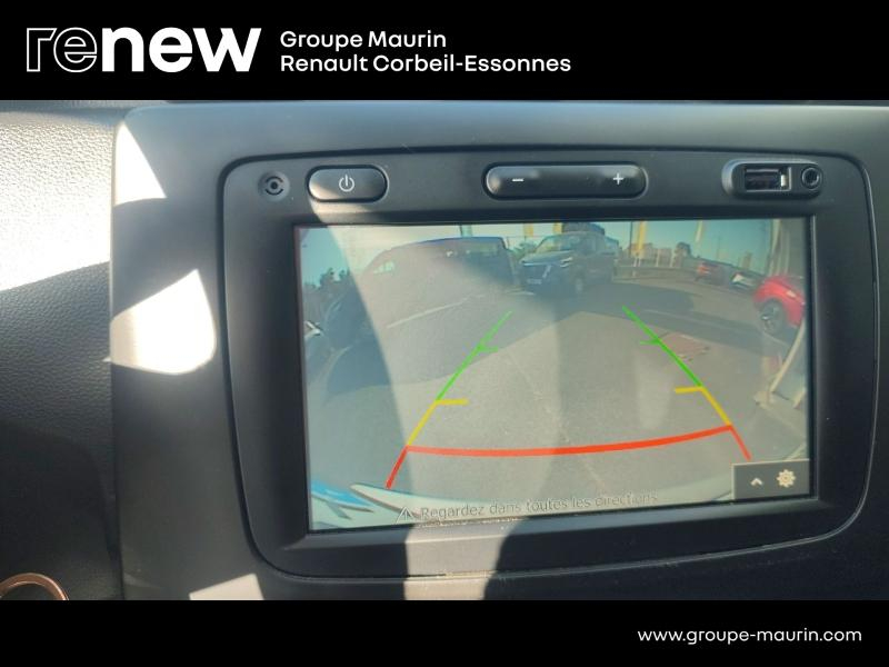 Photo 17 de l’annonce de DACIA Duster d’occasion à vendre à CORBEIL-ESSONNES