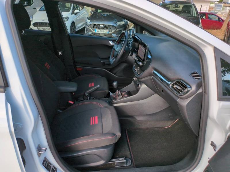 Photo 15 de l’annonce de FORD Fiesta d’occasion à vendre à NÎMES