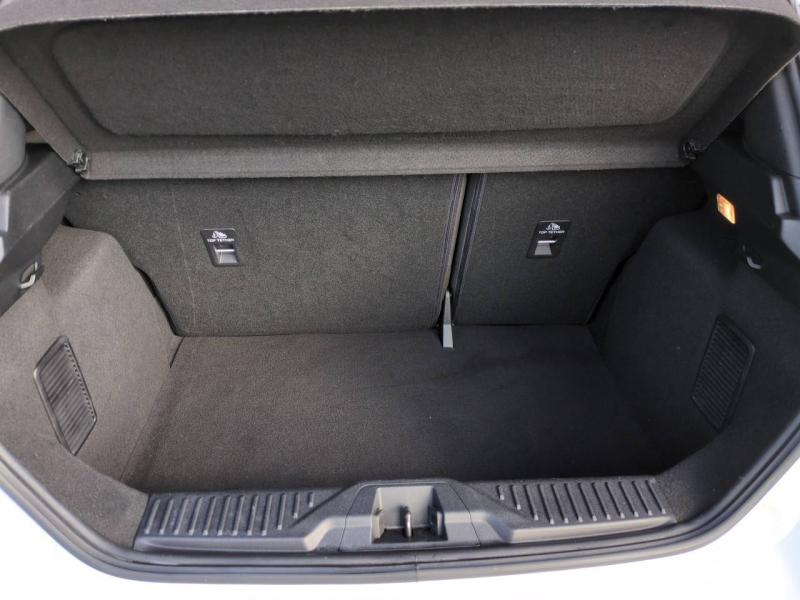 Photo 17 de l’annonce de FORD Fiesta d’occasion à vendre à NÎMES