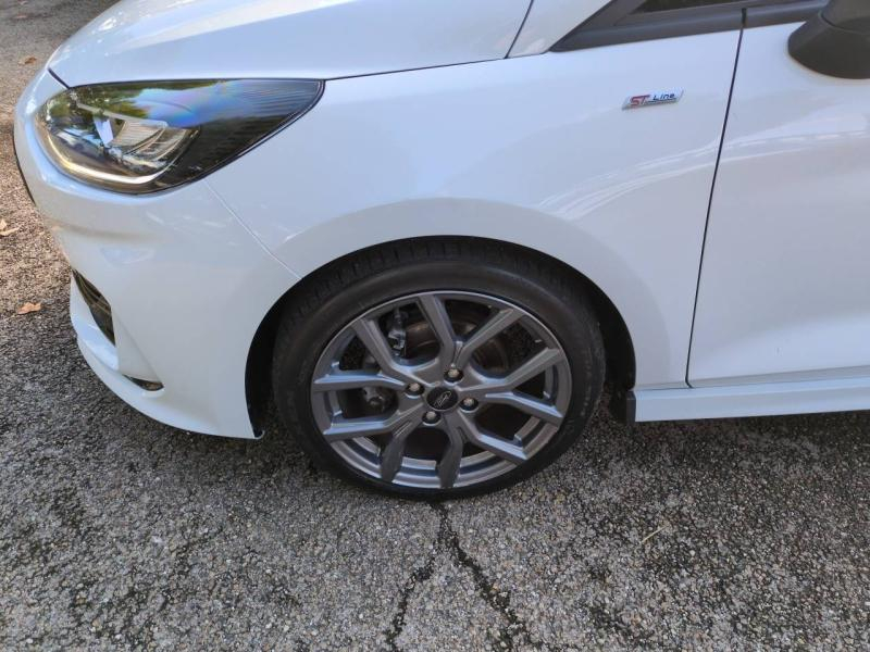 Photo 20 de l’annonce de FORD Fiesta d’occasion à vendre à NÎMES