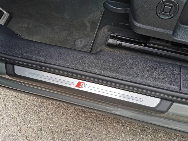 Photo 3 de l’annonce de AUDI Q3 d’occasion à vendre à VITROLLES