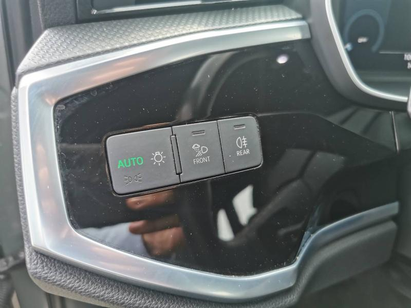 Photo 4 de l’annonce de AUDI Q3 d’occasion à vendre à VITROLLES