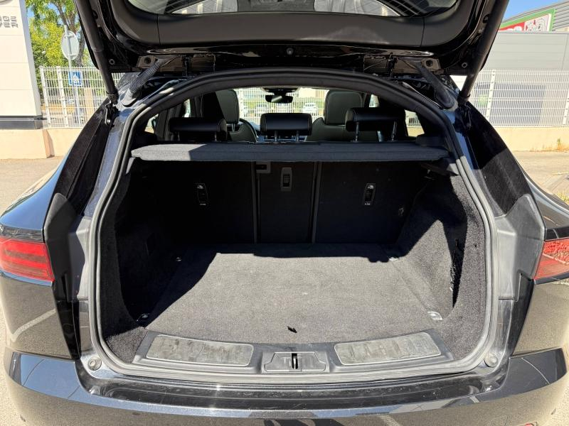 Photo 12 de l’annonce de JAGUAR E-Pace d’occasion à vendre à MARSEILLE
