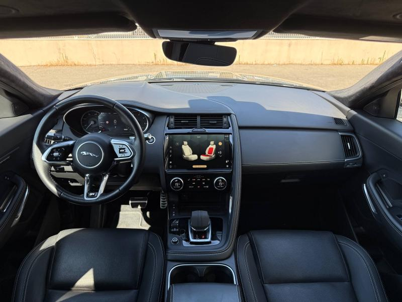Photo 19 de l’annonce de JAGUAR E-Pace d’occasion à vendre à MARSEILLE