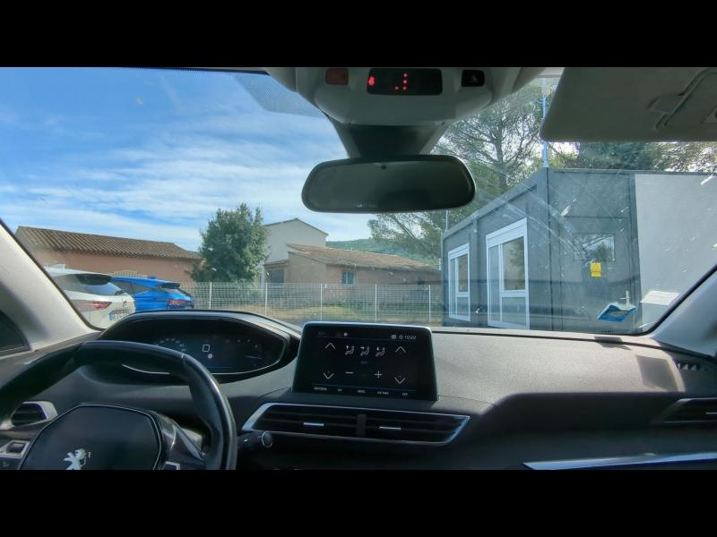 Photo 6 de l’annonce de PEUGEOT 3008 d’occasion à vendre à BOLLÈNE