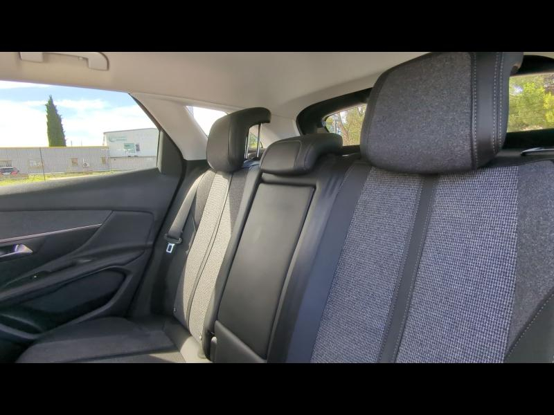 Photo 11 de l’annonce de PEUGEOT 3008 d’occasion à vendre à BOLLÈNE