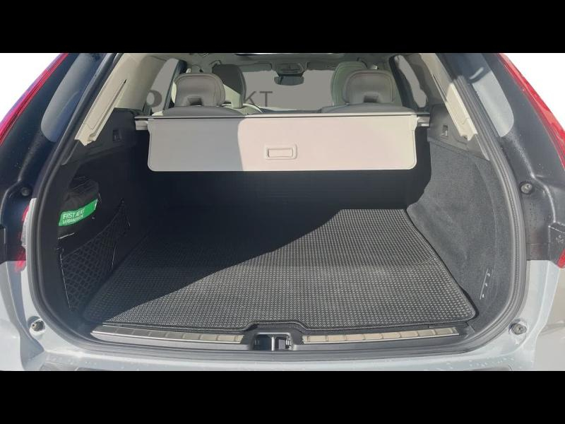 Photo 10 de l’annonce de VOLVO XC60 d’occasion à vendre à TOULON